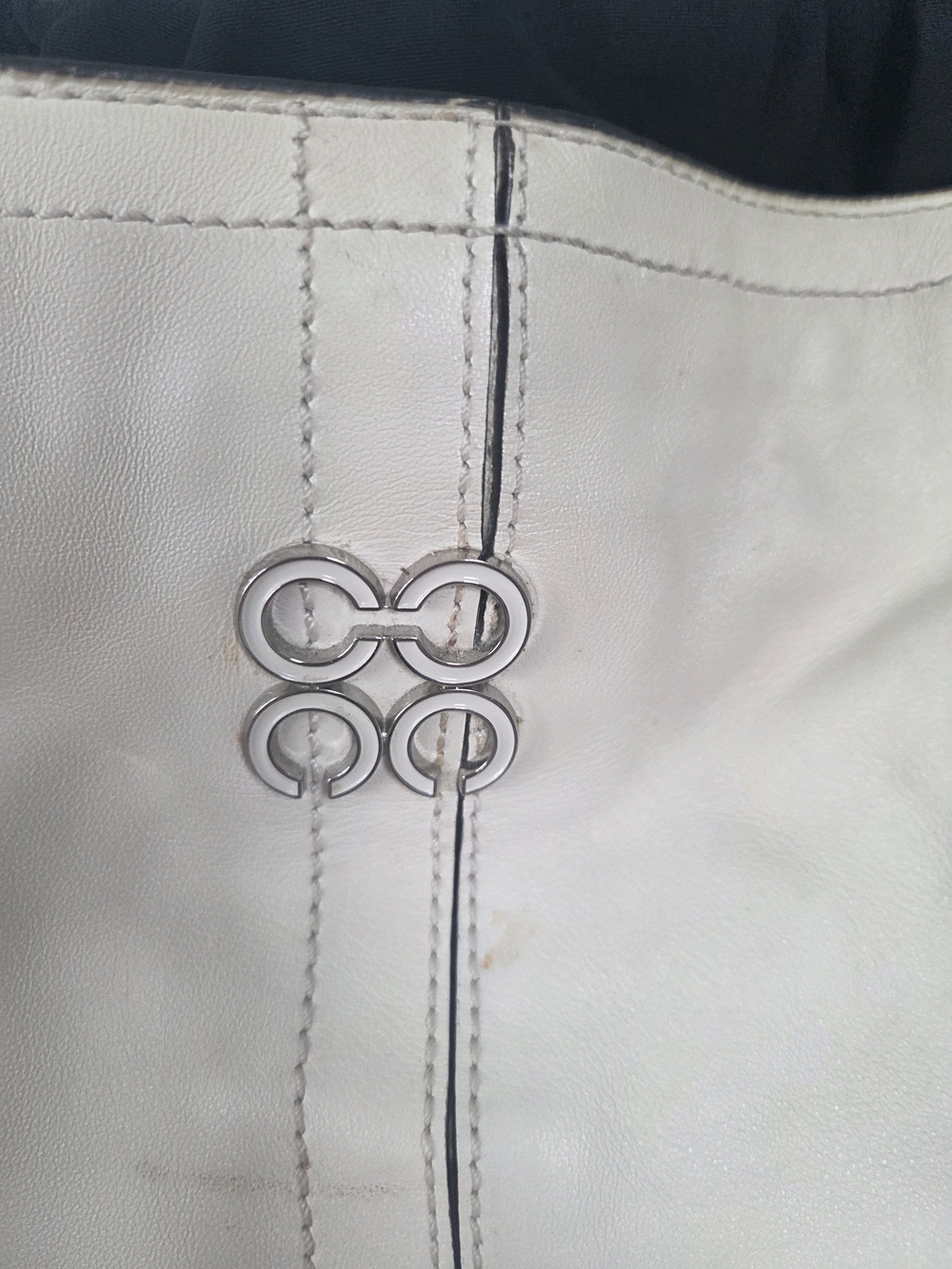Coach Cream Leather Shoulder Bag with Silver Hardware - Picture 4 of 5